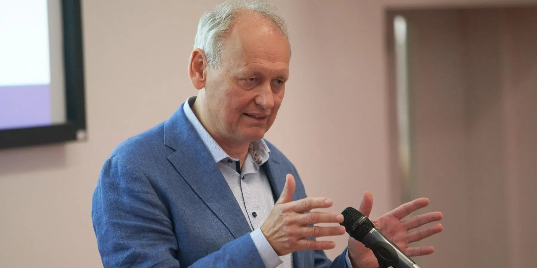 2025 ECPR Joint Sessions Prague 043