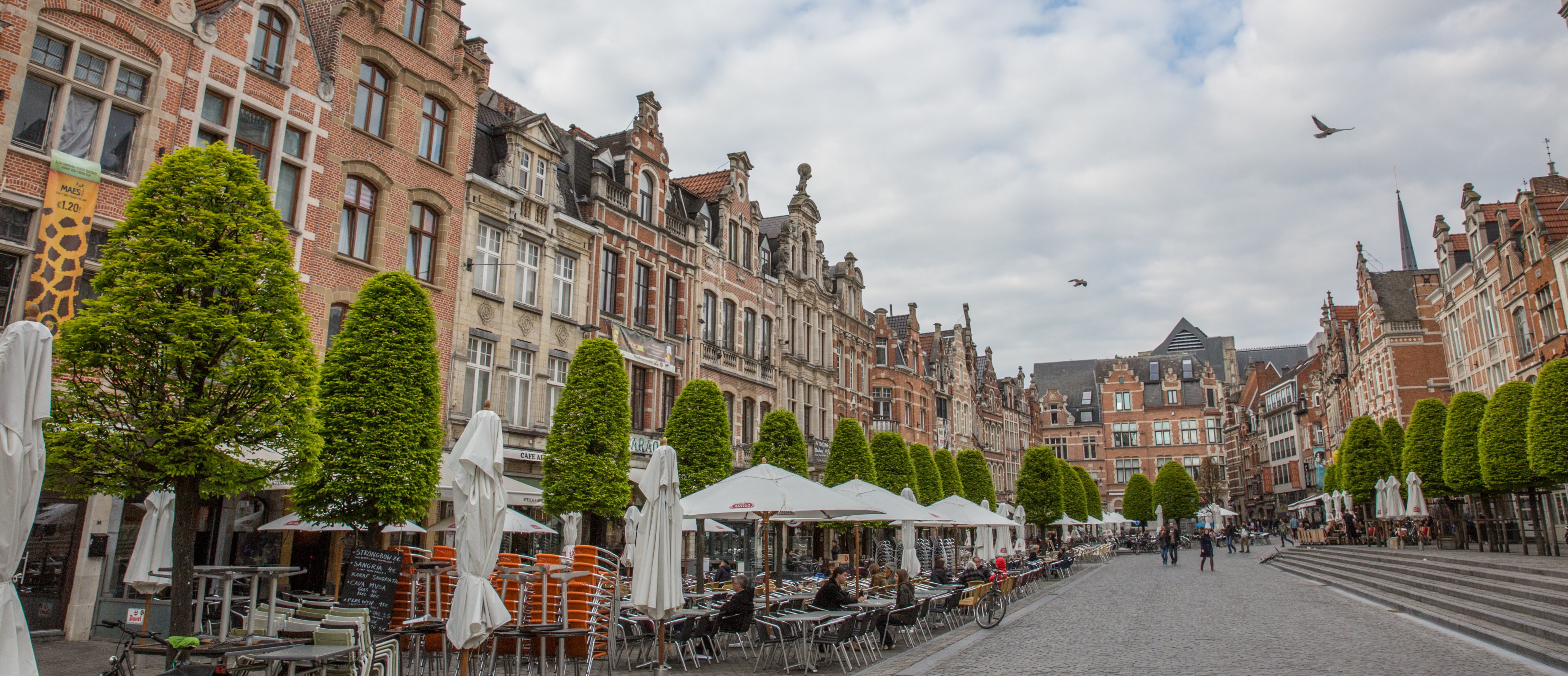 Restaurants in Oude markt in Leuven, Belgium. Photo by kevin liebens via unsplash